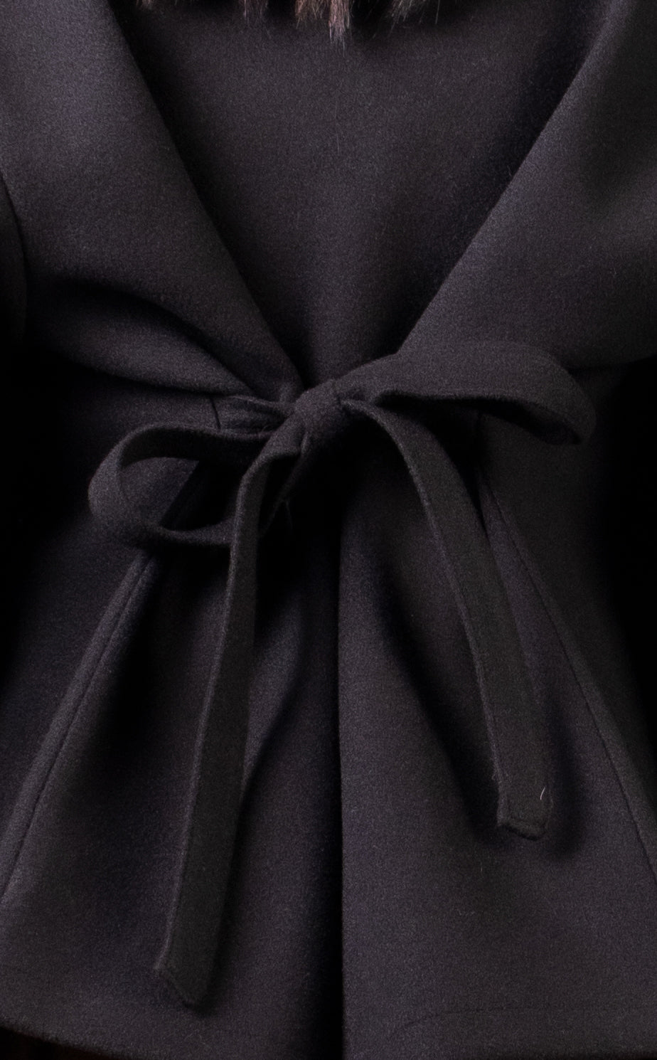 V-Cut Noir Black Blazer