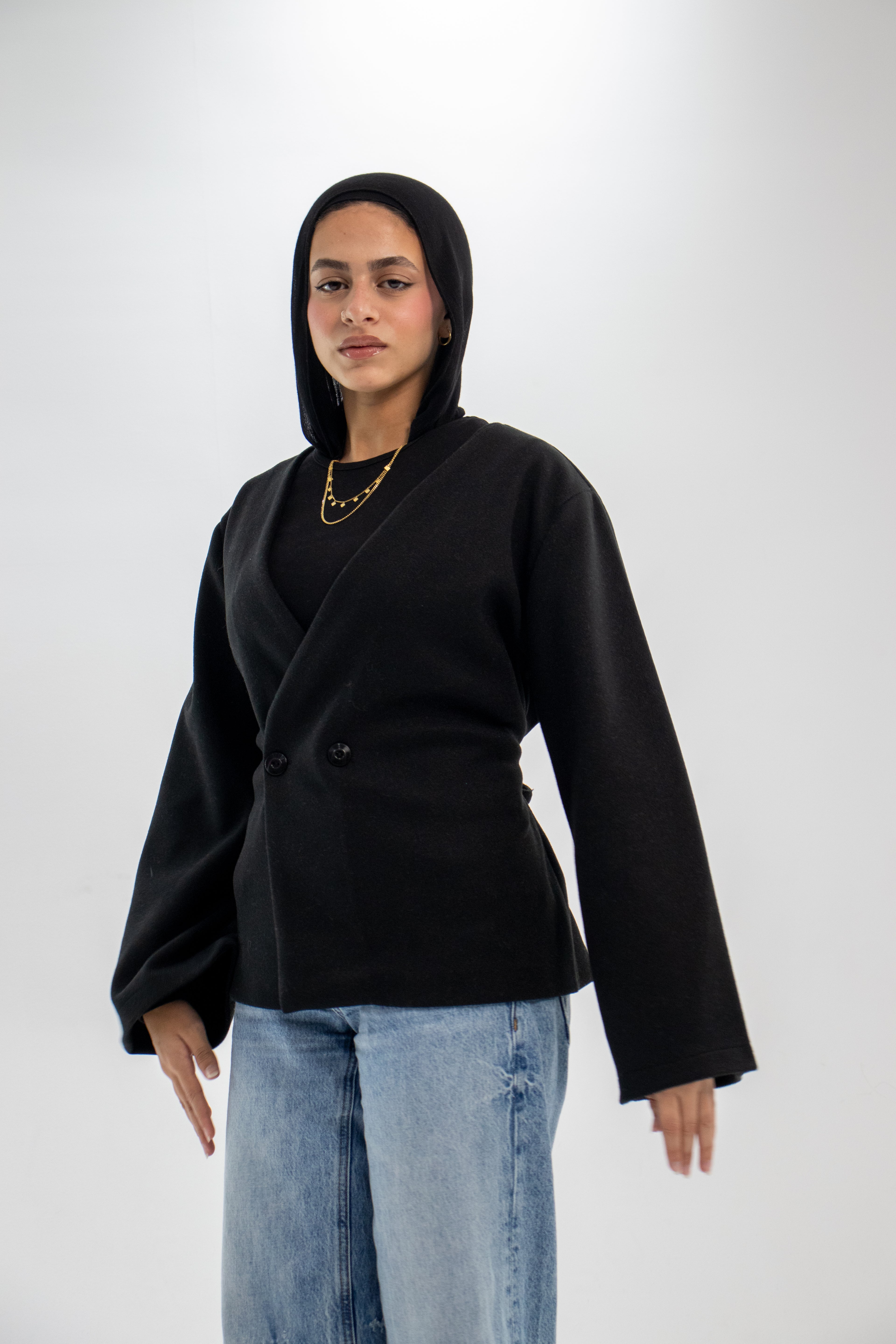 V-Cut Noir Black Blazer