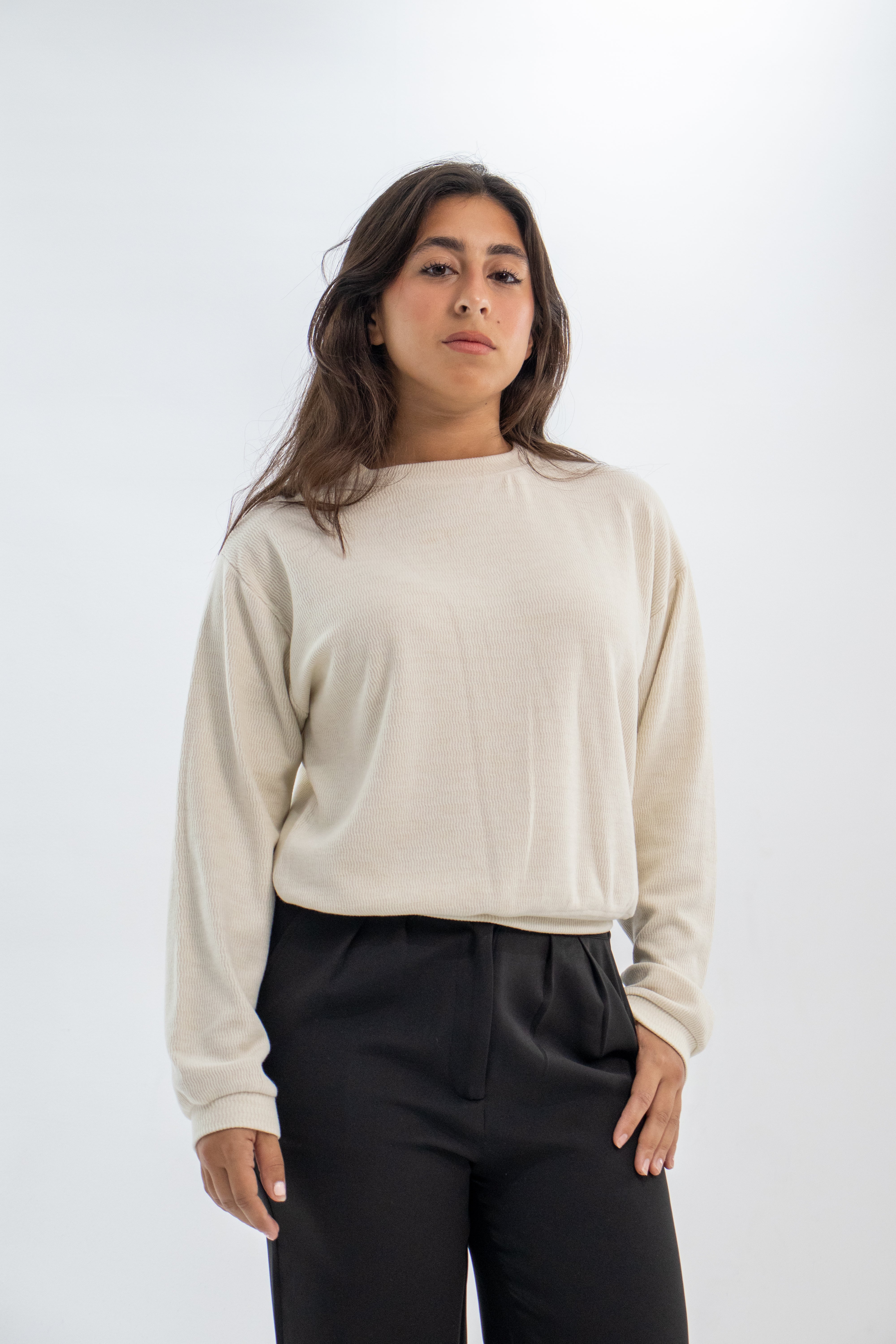 Cream Pullover – 2000