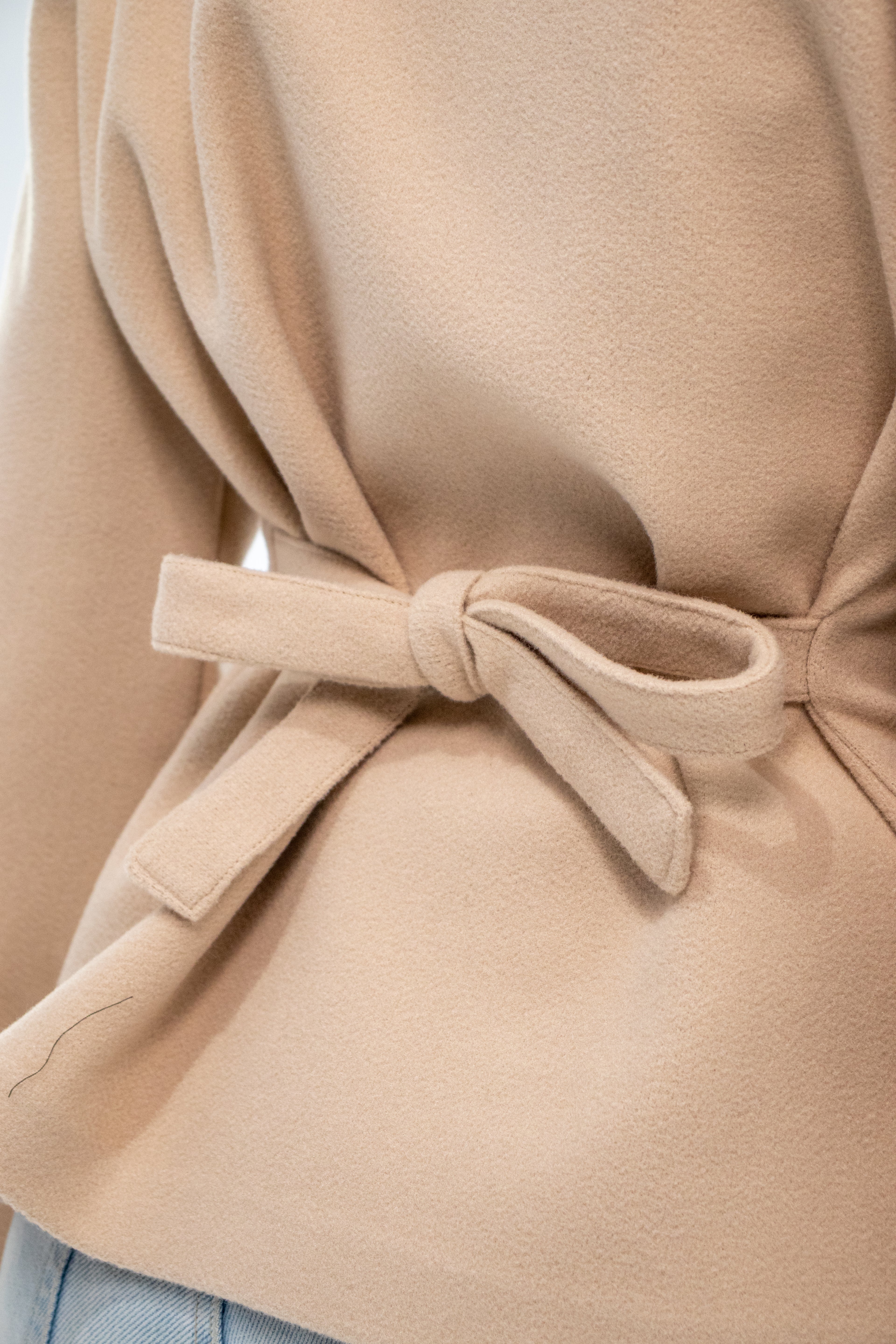 V-Cut Sand Beige Blazer